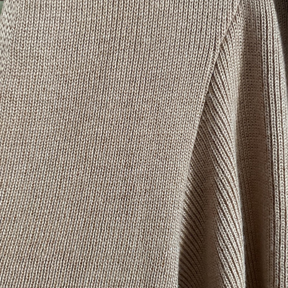 Asos V neck sweater - Picture 4 of 5